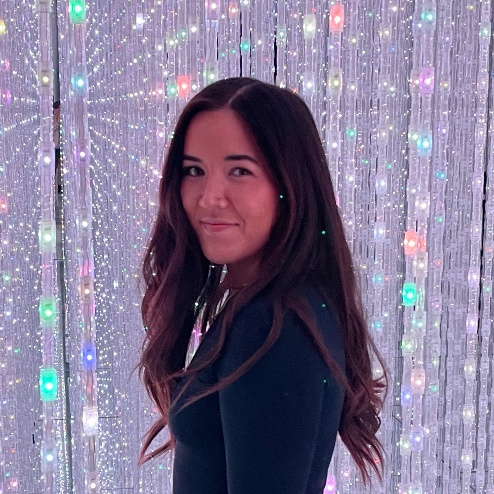 Meet your Posher, Azia